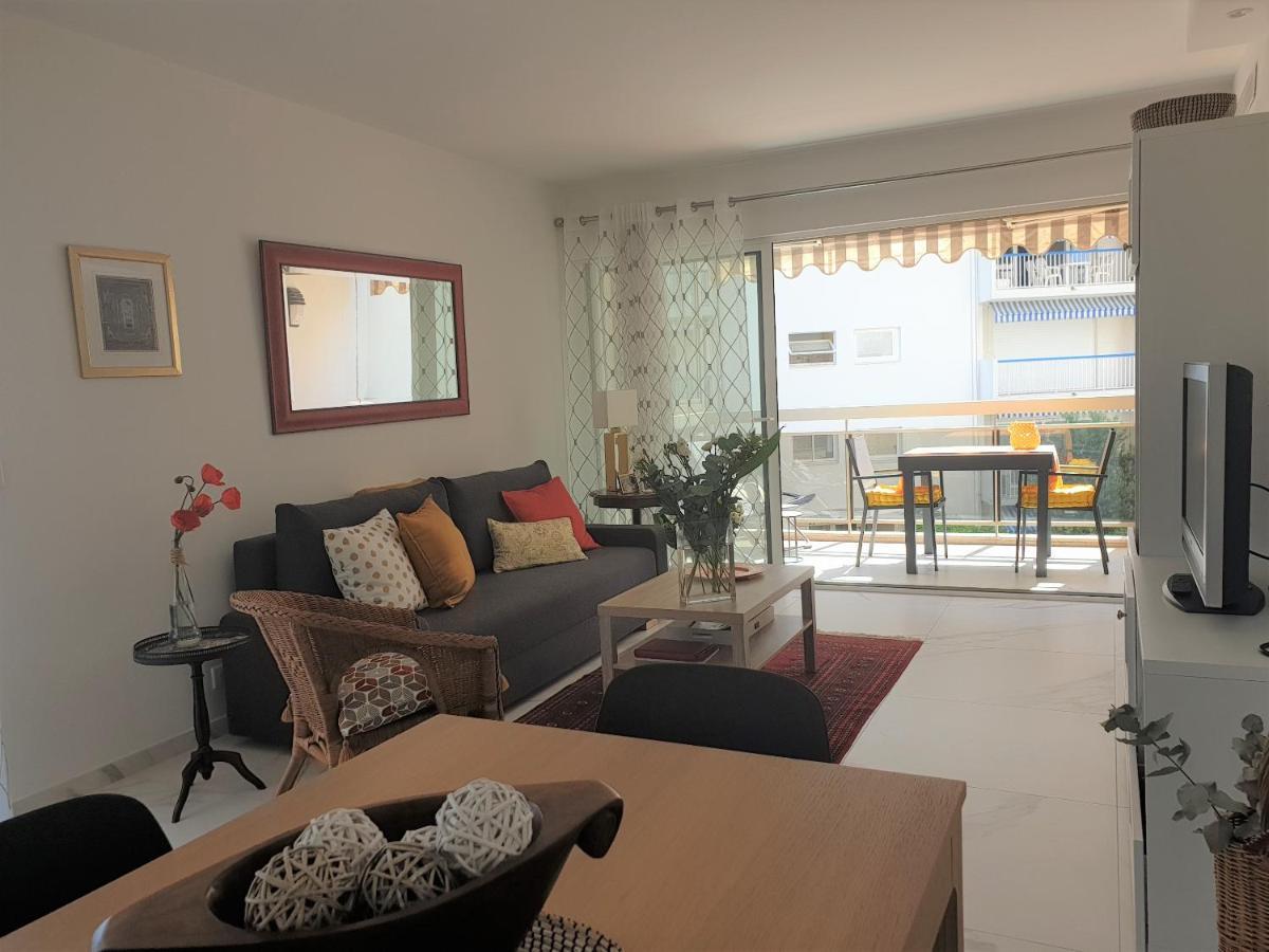 Le Piree T2 Palm Beach Place De L Etang